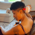 Relaxe e Deixe o VibraHair™ Trabalhar